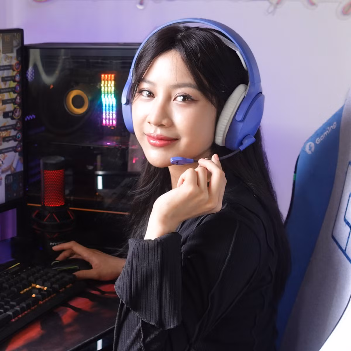 Streamer Nắng (tên thật là Đàm Thanh Huyền, SN 1998, quê Bắc Ninh) vốn được cộng đồng mạng yêu mến bởi sự lạc quan, tích cực và câu chuyện truyền cảm hứng về hành trình hai lần chiến đấu với căn bệnh ung thư quái ác.