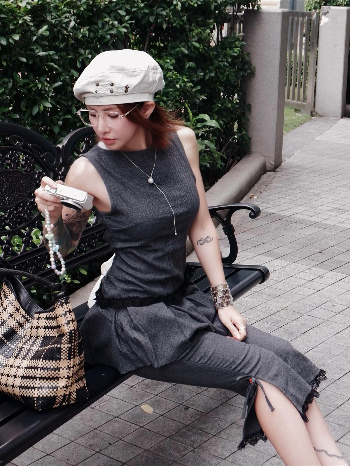 Sau những ồn ào tình cảm trong quá khứ, Du Uyên đang có sự lột xác mạnh mẽ về phong cách, ngày càng táo bạo và quyến rũ. (Ảnh: IGNV)