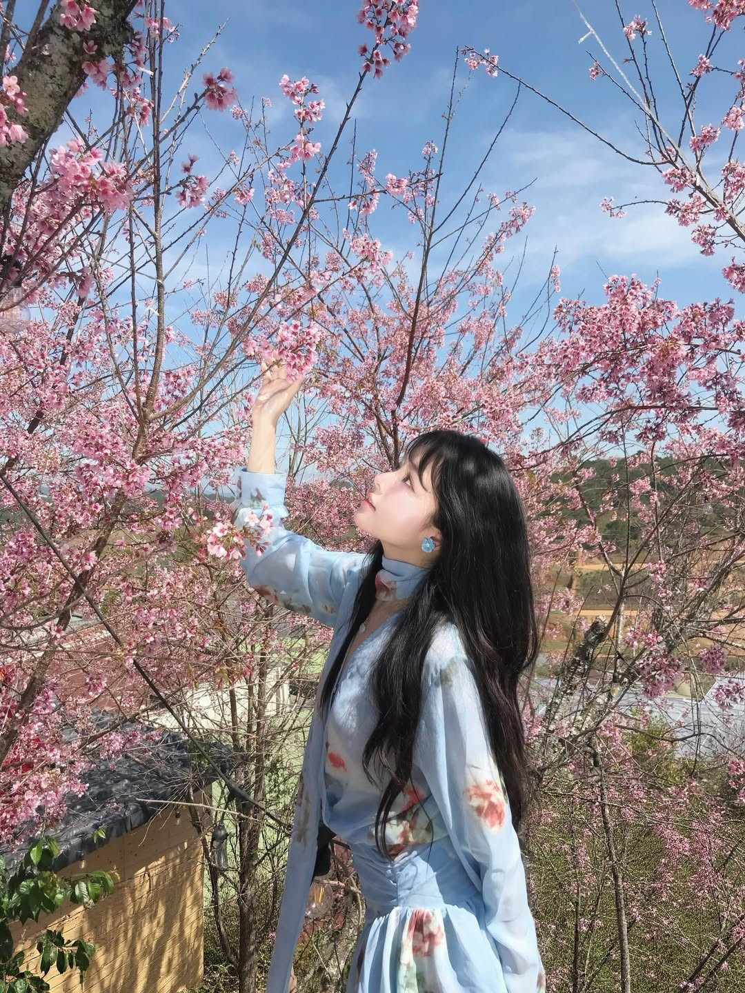 Nếu là một "tín đồ" thường xuyên lướt mạng xã hội, có lẽ cái tên Phan Uyên Nhi đã không còn xa lạ. Cô nàng sinh năm 2001, đến từ Quảng Nam, hiện đang sinh sống và làm việc tại TP. Hồ Chí Minh. (Ảnh: IGNV)