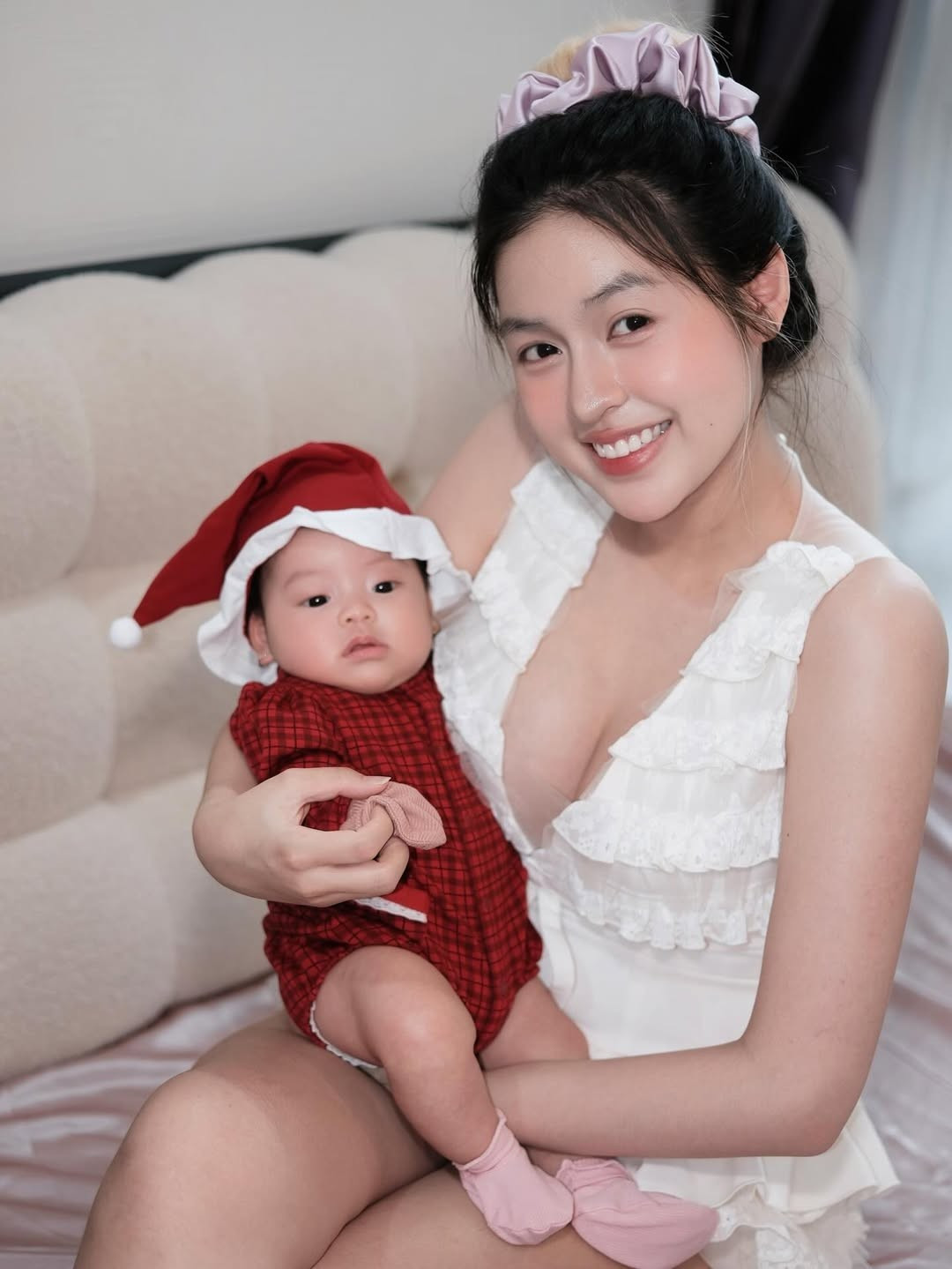 Trần Thanh Tâm từng nổi lên như một hiện tượng thông qua các clip ngắn trên TikTok với câu thả thính "thương hiệu": “Trứng rán cần mỡ, bắp cần bơ, yêu không cần cớ, cần cậu cơ”. Thời điểm đó, cô nhận về không ít các bình luận tiêu cực. (Ảnh: IGNV)