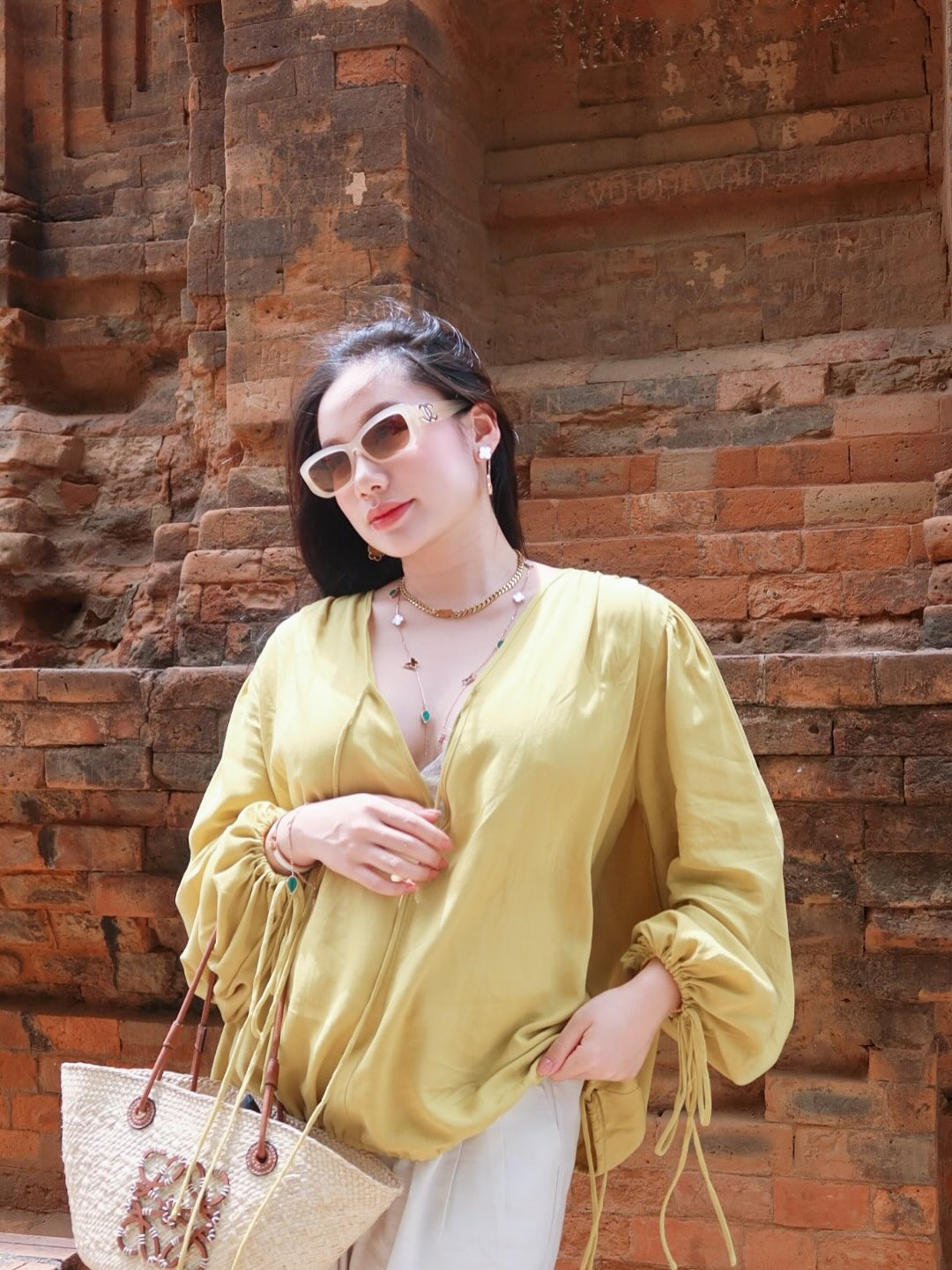 Sau đám cưới hoành tráng cuối năm 2024, việc cô nàng tiết lộ mang thai em bé đầu lòng đã nhận được nhiều lời chúc mừng. (Ảnh: FBNV)