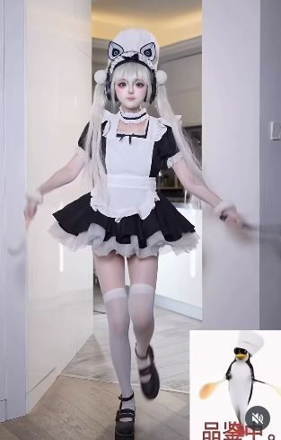 Nổi tiếng trong cộng đồng mạng Hoa ngữ với ngoại hình xinh xắn như búp bê và những bộ cosplay chất lượng, SeeU luôn biết cách làm mới mình và thu hút sự chú ý. (Ảnh: IGNV)