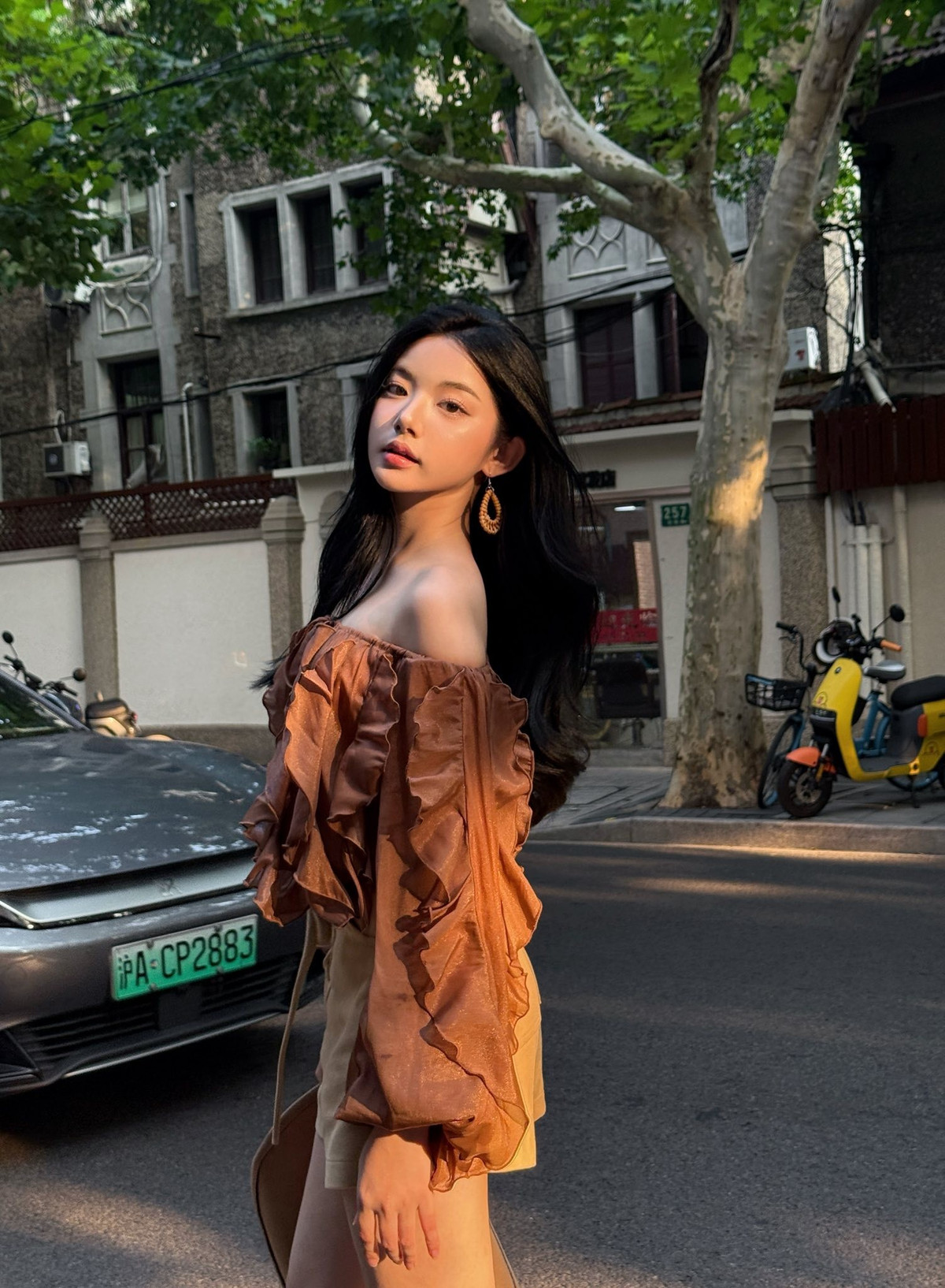 Sở hữu nhan sắc xinh đẹp nổi bật, Quỳnh Trương hiện còn là một mẫu ảnh được nhiều nhãn hàng săn đón. (Ảnh: IGNV)