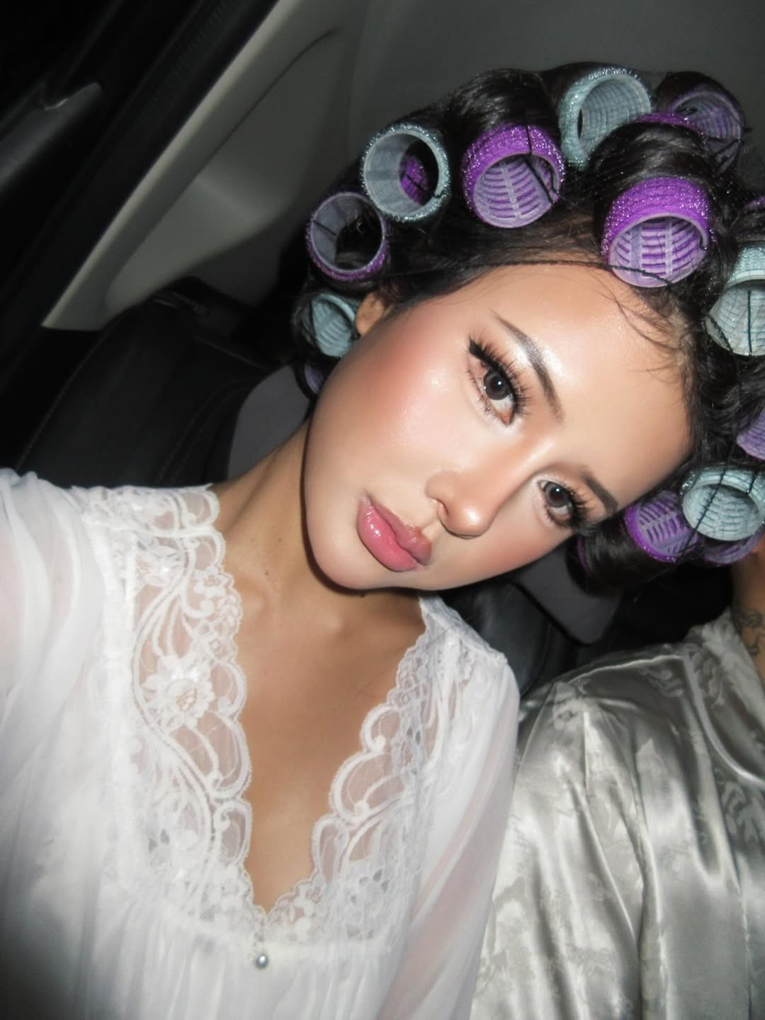 Lấy cảm hứng từ bộ phim đình đám Tuyệt Đỉnh Công Phu (Kung Fu Hustle), Xuân Ca hóa thân thành người phụ nữ với tuyệt chiêu sư tử hống. (Ảnh: @xun.ca_)