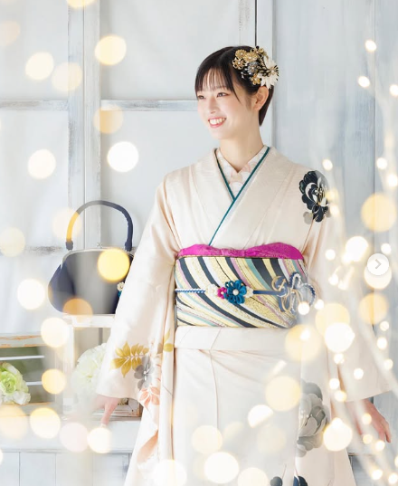 Mới đây, cộng đồng mạng và những người yêu mến bộ môn cầu lông đang không khỏi "sốt rần rần" trước bộ ảnh mới của Maya Taguchi - tay vợt trẻ được mệnh danh là "thiên thần" của làng cầu lông xứ sở hoa anh đào. (Ảnh: IGNV)