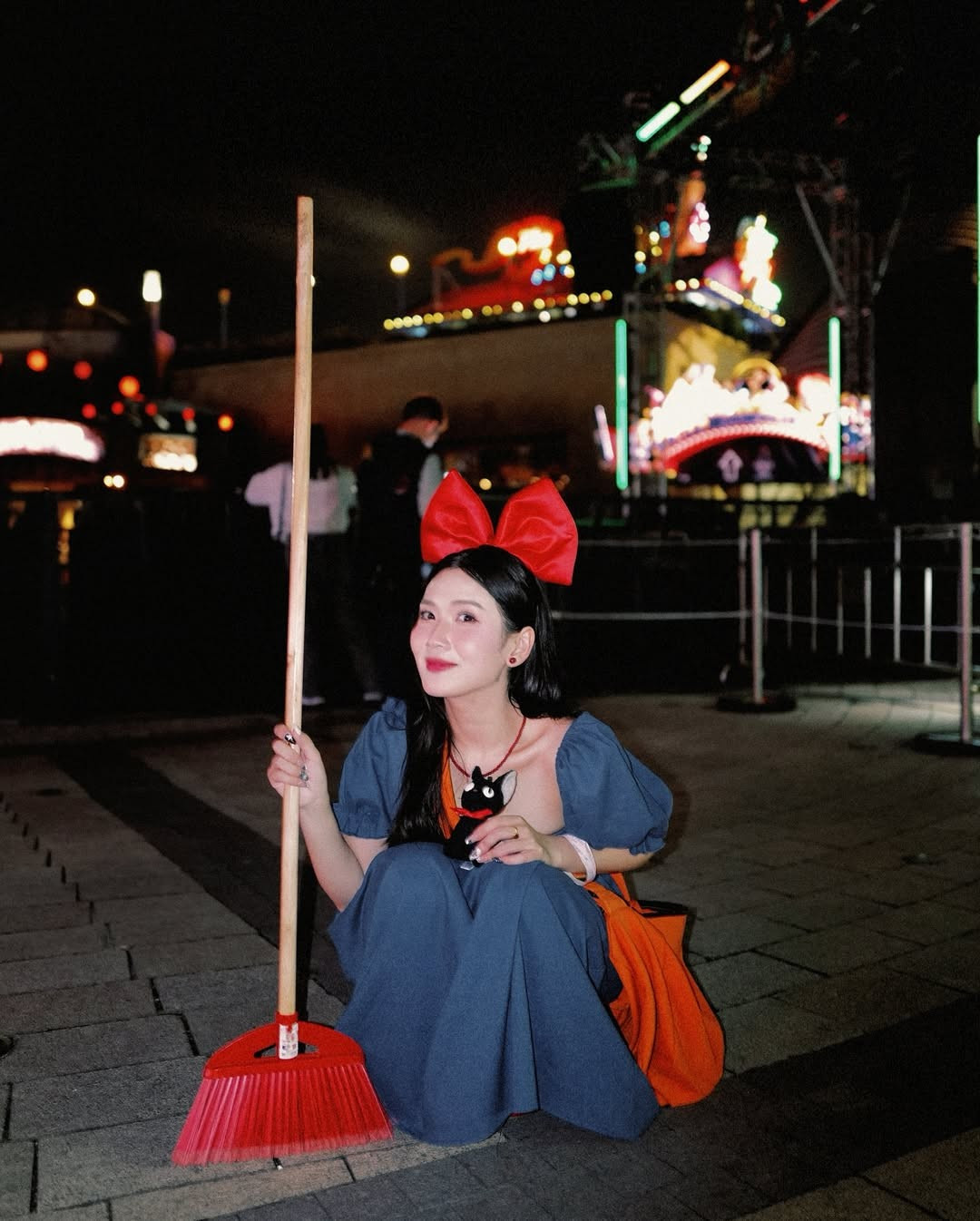 Được biết đến rộng rãi từ những năm 2010 qua vai diễn trong web-series học đường nổi tiếng "Try" của Fu Production, Chù Distubia luôn gây ấn tượng với nhan sắc trong veo, thanh thuần. (Ảnh: FBNV)