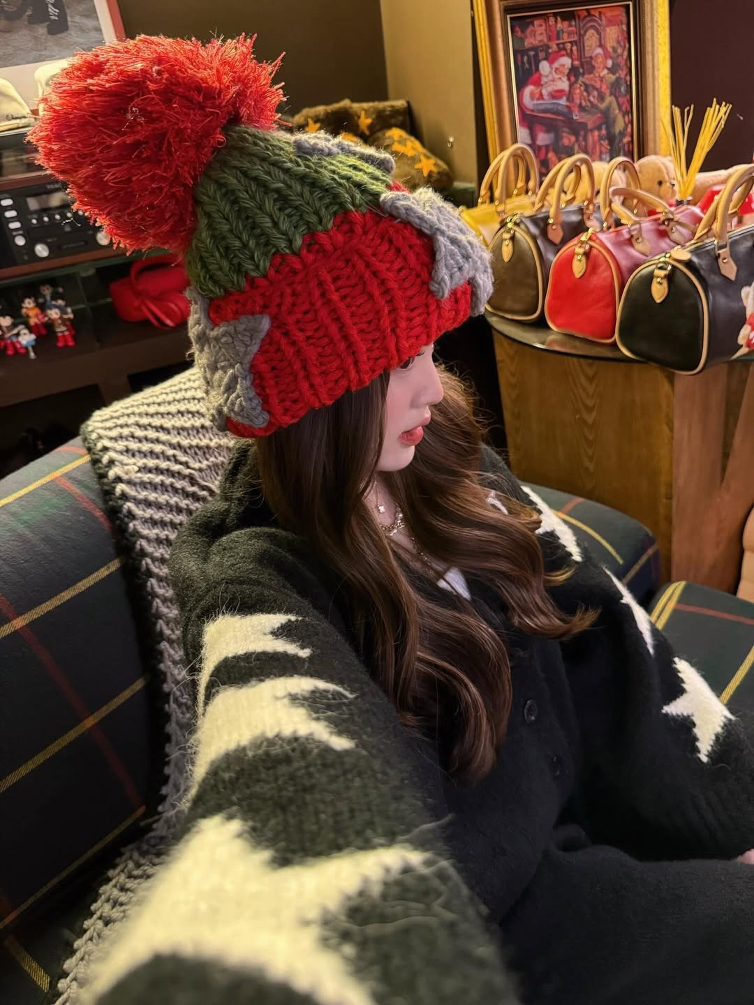 Hot girl Tăng Mỹ Hàn luôn nổi tiếng với gu thời trang sành điệu, biến hóa và không ngại thử nghiệm những item độc đáo. (Ảnh: IGNV)