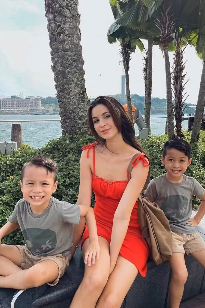 Hiện tại, dù ít xuất hiện trên mạng xã hội hơn trước, Sonya vẫn thỉnh thoảng chia sẻ về hành trình rèn luyện vóc dáng, chăm sóc sắc đẹp và các chuyến nghỉ dưỡng.