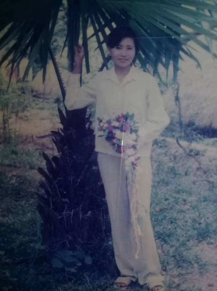 Những tấm hình không chỉ là bằng chứng của một mốt chụp ảnh "độc lạ", mà còn là kho báu kỷ niệm về một thời thanh xuân vô lo, vô nghĩ.