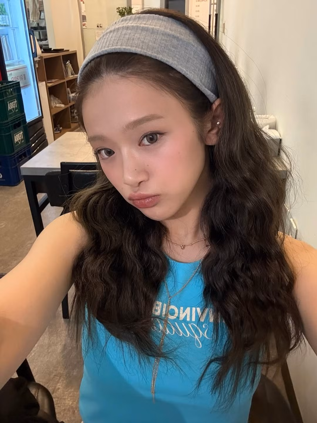 Những năm đầu được biết đến, Linh Ka thường xuyên trở thành tâm điểm bàn tán vì phong cách thời trang bị cho là "chín ép" cùng nhiều phát ngôn gây tranh cãi. (Ảnh: IGNV)