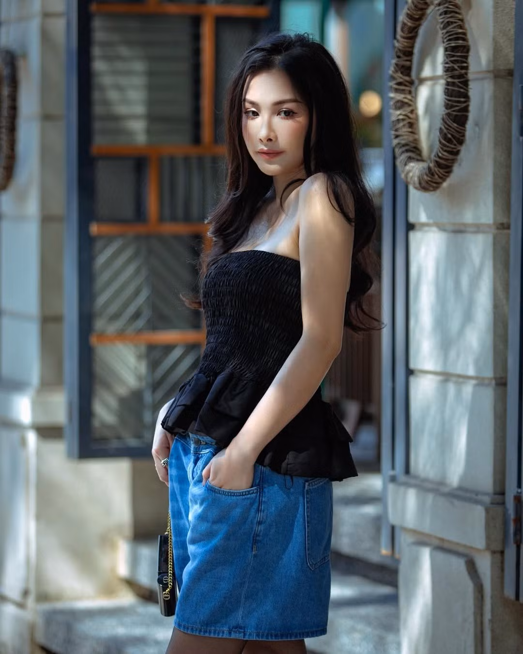 Sự xuất hiện của Yaya Trương Nhi luôn tạo được sức hút lớn. Dù ở bất kỳ đâu, từ thảm đỏ sự kiện đến những chuyến du lịch, nữ diễn viên vẫn luôn biết cách làm mình trở nên nổi bật và cuốn hút. Ảnh sử dụng trong bài: Facebook nhân vật.