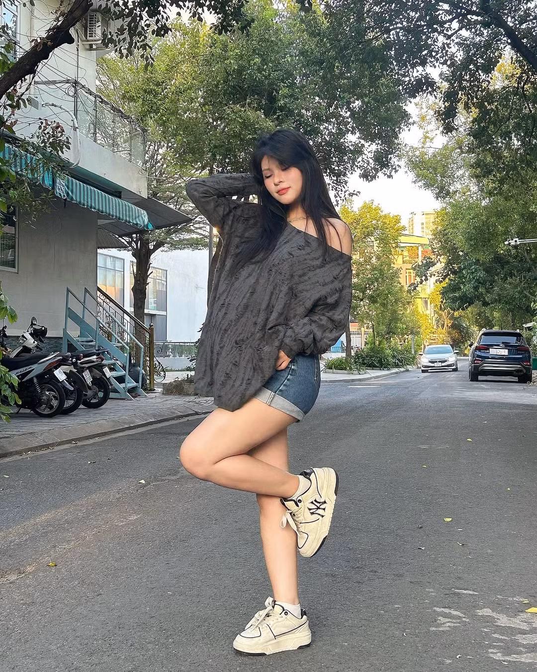 Nữ MC hiện có chuyện tình đẹp với game thủ BirdLB, cả hai thường xuyên đăng tải những khoảnh khắc ngọt ngào lên trang cá nhân.