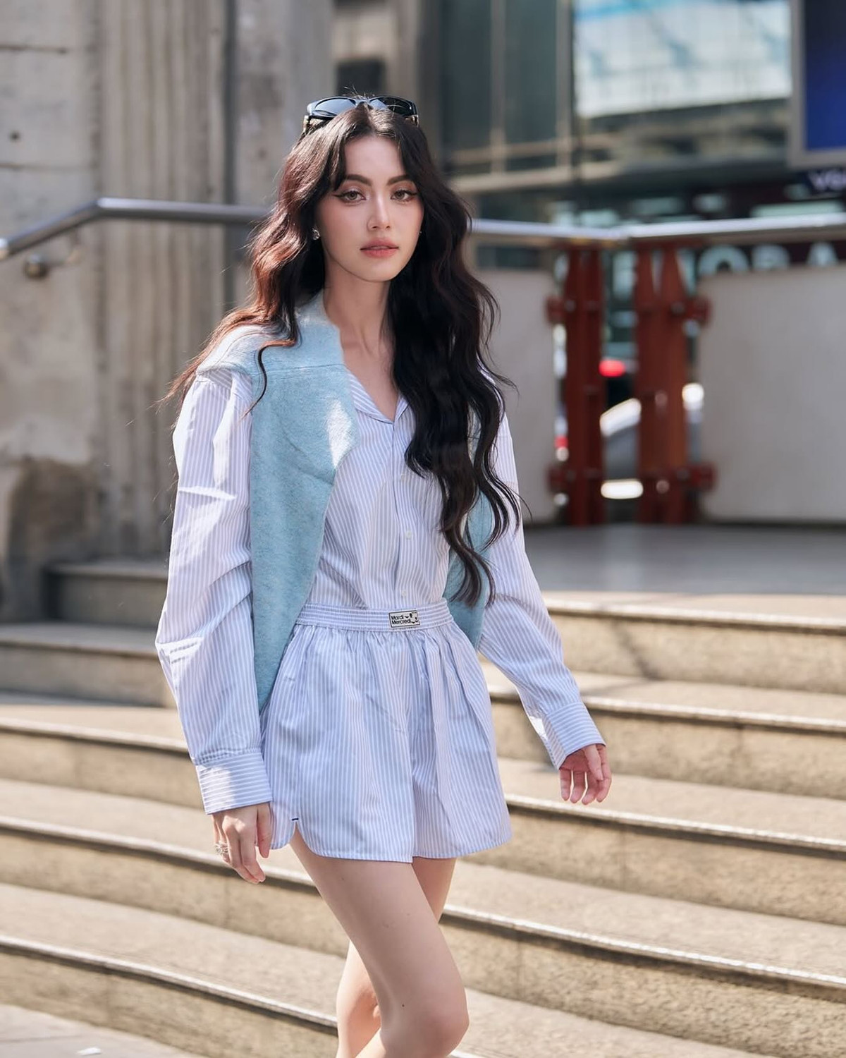 Dù ở bất kỳ phong cách nào, từ dịu dàng, sang trọng trên thảm đỏ quốc tế cho đến quyến rũ, phá cách trong các bộ ảnh thời trang, Mai Davika vẫn luôn chứng minh được sức hút mãnh liệt và vị thế không thể thay thế trong làng giải trí Thái Lan và châu Á. (Ảnh: IGNV)