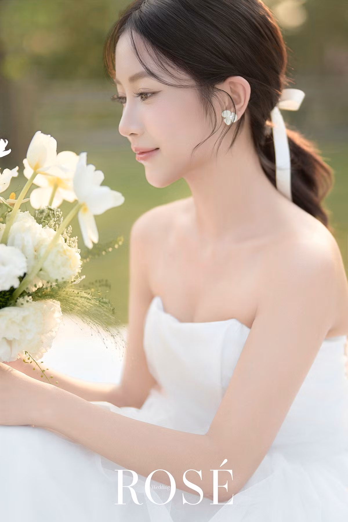 Cách đây ít lâu, streamer Nắng cũng hé lộ cô và chồng đã tổ chức lễ dạm ngõ, nhận về nhiều lời chúc phúc từ bạn bè, người thân cũng như cộng đồng mạng. (Ảnh: Rosé Wedding)