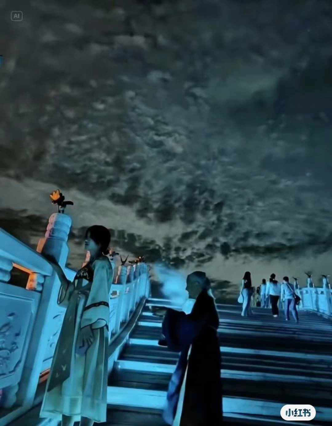 Cô gái tạo dáng giữa background cổ kính, hy vọng có bộ ảnh đậm chất “vintage nghệ thuật”. Nhưng kết quả là một tấm ảnh khiến cô trông như... linh hồn lạc giữa thế kỷ 18. Góc chụp từ dưới lên, gạch đá bao quanh, ánh sáng xanh như đang gọi hồn.