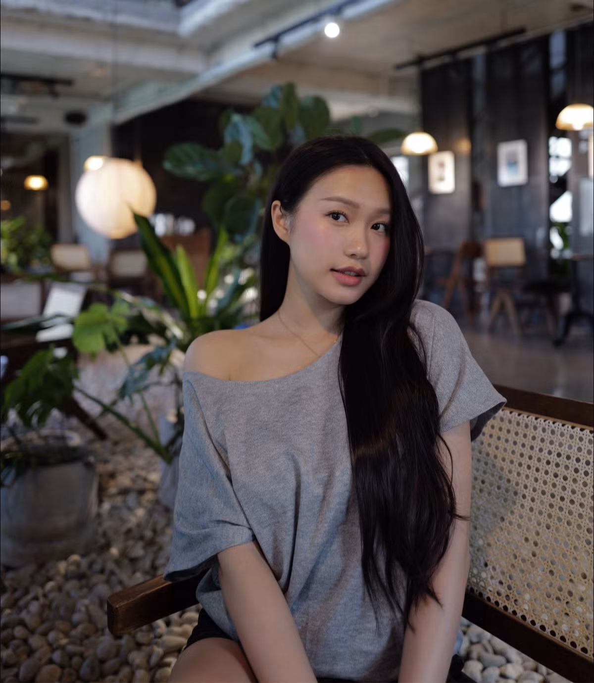 Với vẻ đẹp tri thức, phong thái tự tin và gu thời trang tinh tế, Doãn Hải My luôn nhận được sự yêu mến của công chúng. (Ảnh: IGNV)