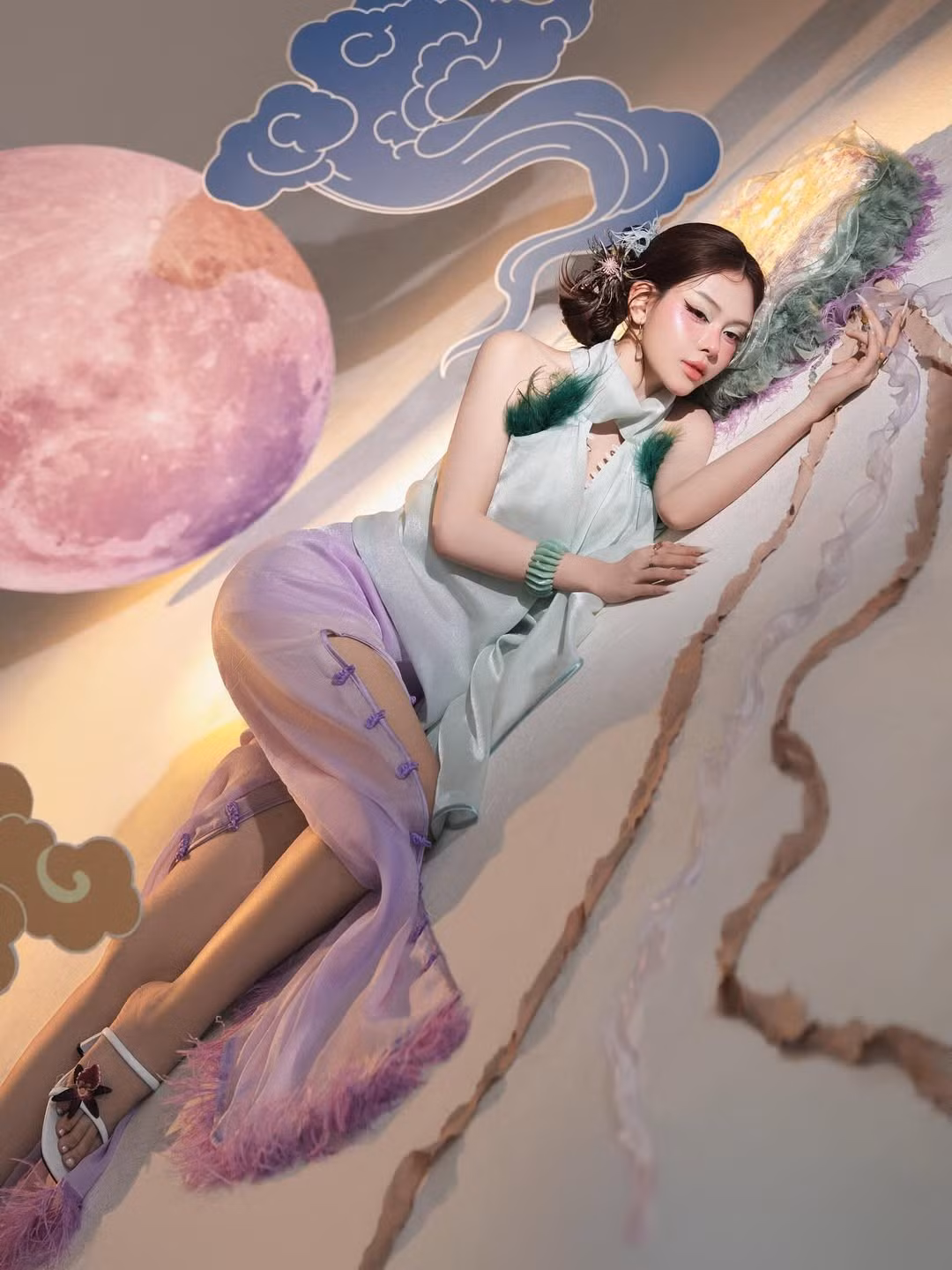 Phong cách mới này thể hiện sự trưởng thành trong hình ảnh cá nhân của Ngân Hà, từ một hot girl nổi tiếng với các video nhảy trở thành một người mẫu ảnh có gu thẩm mỹ riêng, luôn muốn thử sức với những ý tưởng đột phá. (Ảnh: IGNV)