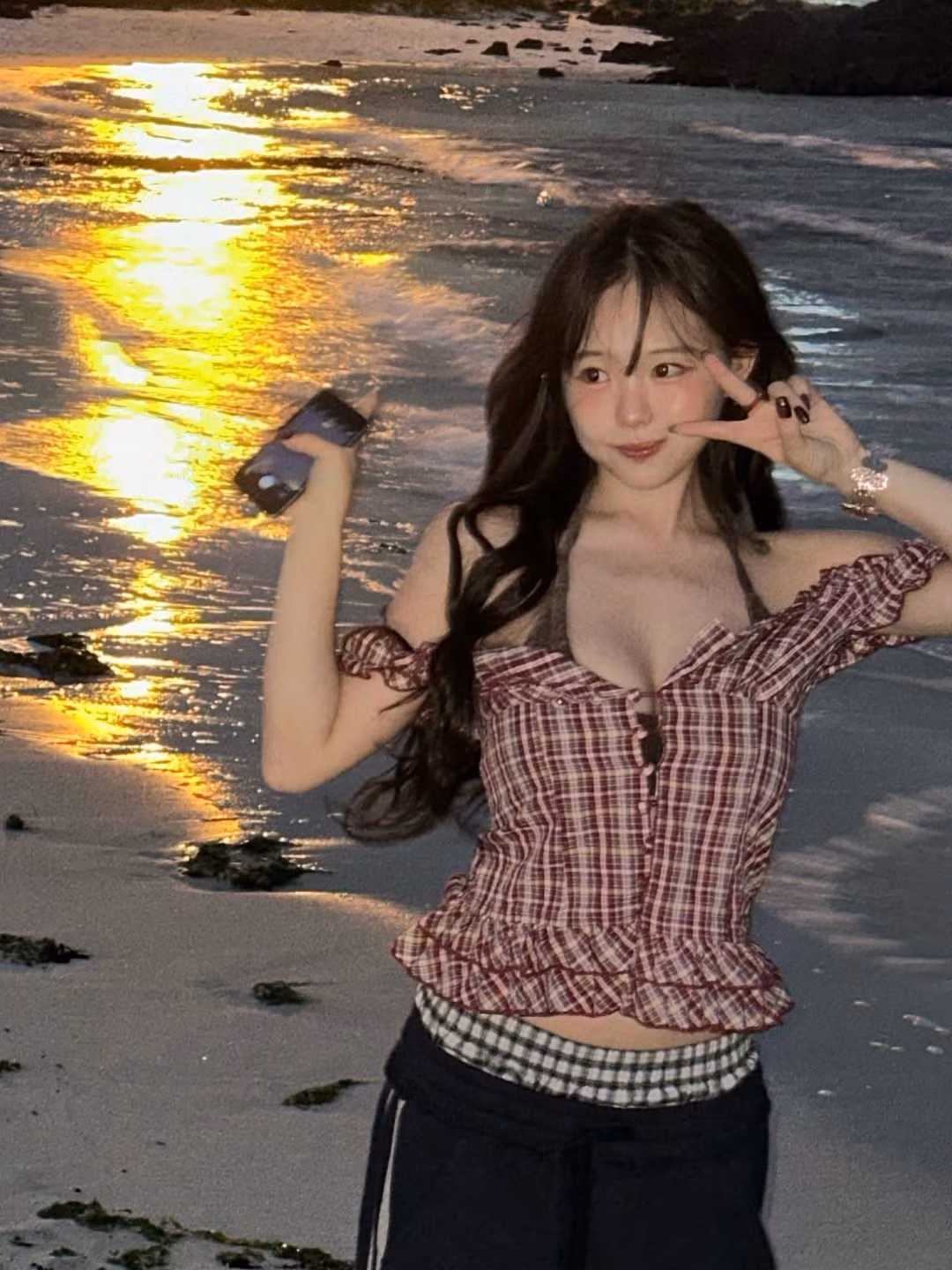 Hong Young Gi (sinh năm 1992) là một trong những hot girl ulzzang đời đầu nổi tiếng tại Hàn Quốc. Ở thời điểm hiện tại, cô vẫn là một cái tên có sức ảnh hưởng trên mạng xã hội. (Ảnh: IG @kisy0729)