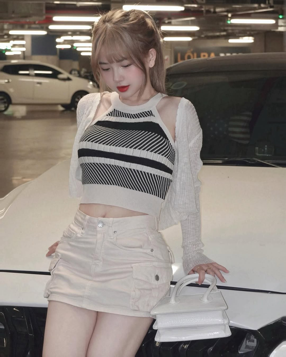 Với thần thái tự tin và gu thời trang ngày càng lên tay, Thùy Trang đang dần khẳng định vị trí của mình trên mạng xã hội. Mỗi lần xuất hiện cô nàng đều trở thành tâm điểm chú ý.