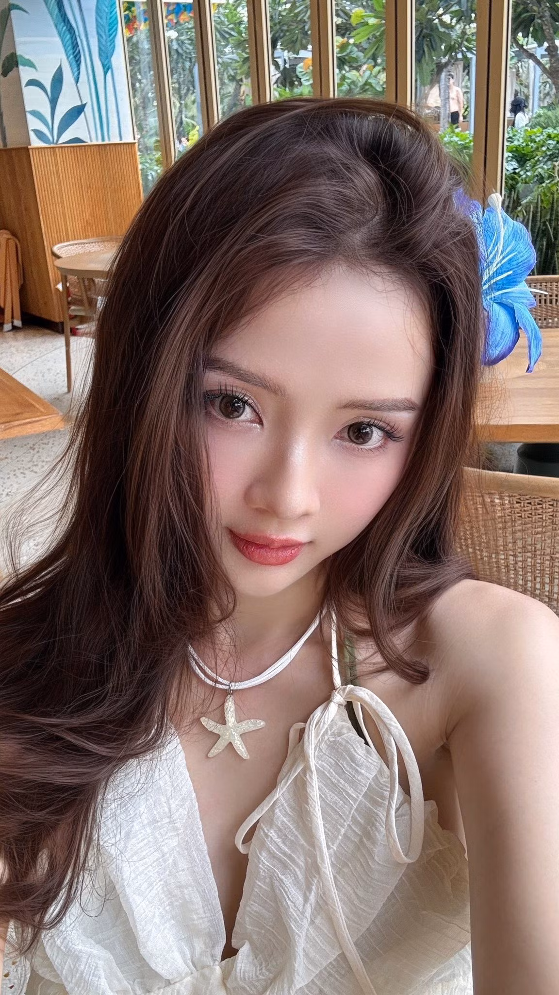 Hiện tại, bên cạnh vai trò người mẫu ảnh, Lê Lý Lan Hương còn tham gia diễn xuất trong các web drama của nhóm FAPtv và làm vlogger, sở hữu kênh cá nhân với lượng người theo dõi lớn. (Ảnh: FBNV)