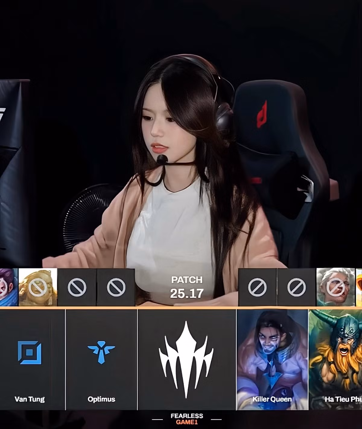 Nhiều người hâm mộ còn bình luận hài hước, ví von rằng chỉ cần YuGi khóc, đối thủ cũng sẽ "ra dỗ" và nhường cô thắng. (Ảnh: FBNV)