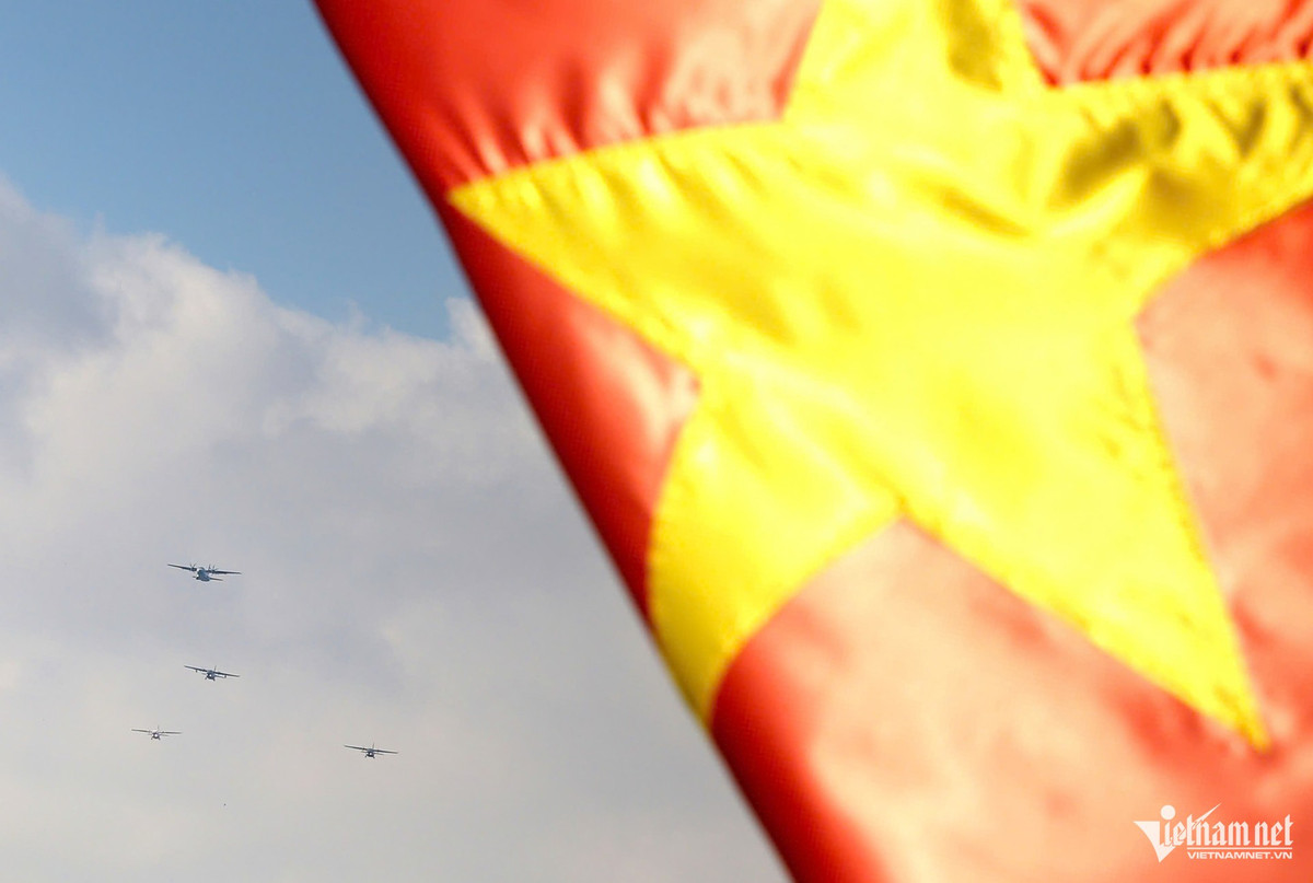 Cả 4 chiếc máy bay này sẽ thực hiện biểu diễn tại đại lễ mừng 80 năm Cách mạng Tháng Tám và Quốc khánh 2/9.