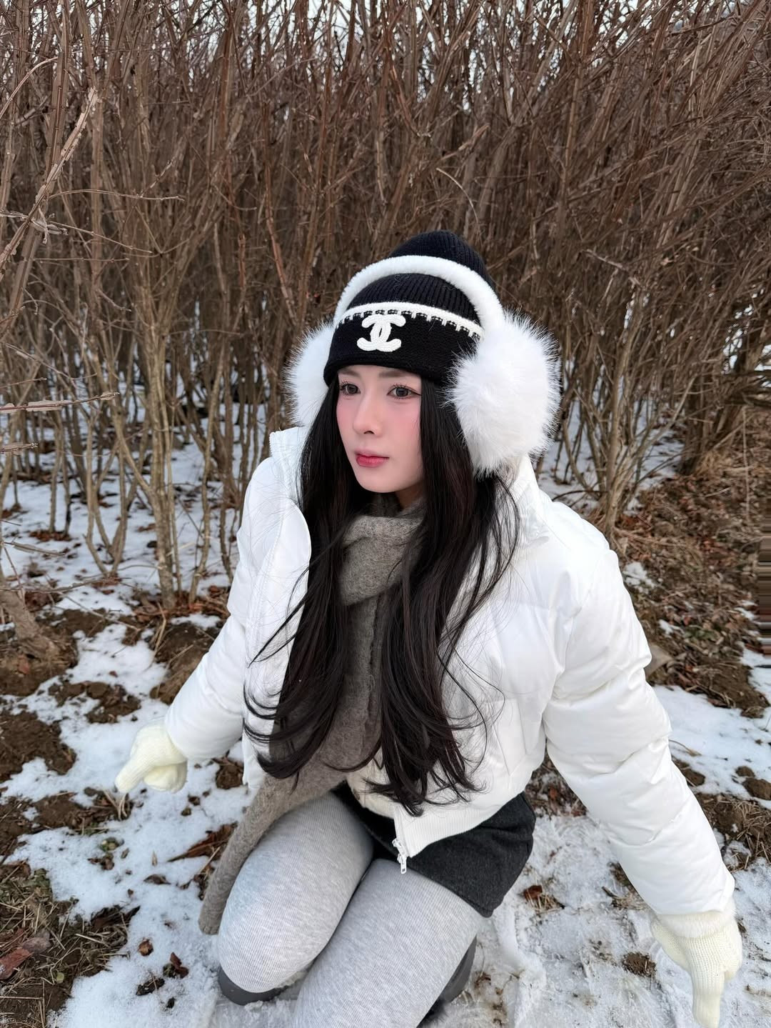 Dưới phần bình luận, không ít người hâm mộ đã dành lời khen có cánh cho nhan sắc ngày càng thăng hạng của nữ streamer: "Thiên thần luôn", "siêu mê". (Ảnh: IGNV)