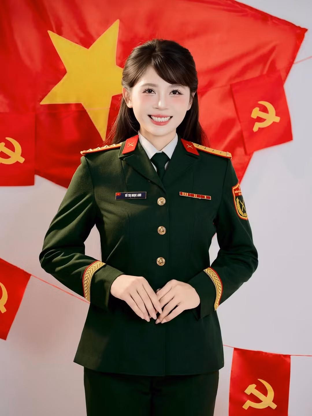 Ngọc Anh hiện công tác tại Nhà hát Kịch Quân đội. Với 10 năm trong nghề, cô đã giành khá nhiều thành tích ấn tượng. (Ảnh: IGNV)