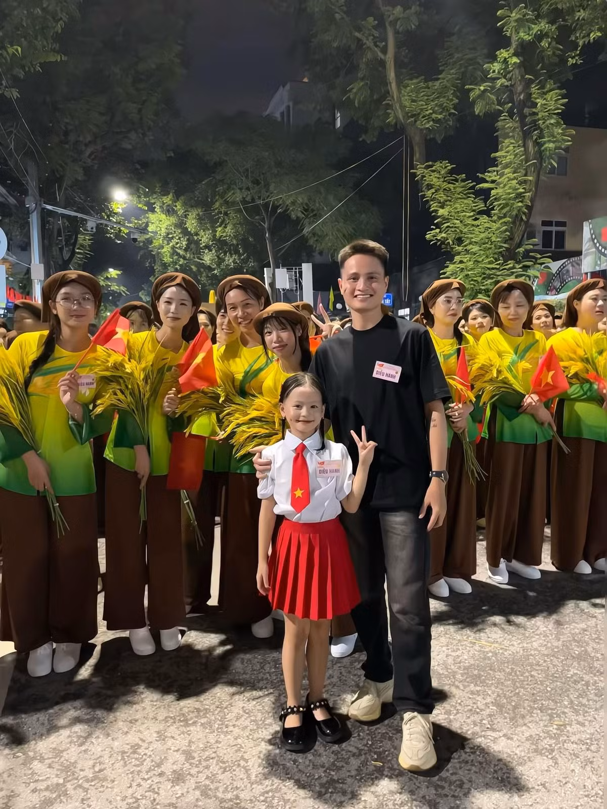 Em là gương mặt được tuyển chọn để hòa giọng cùng Mỹ Tâm trên sân khấu thiêng liêng của đại lễ. (Ảnh: Facebook Bao Bao Ha)