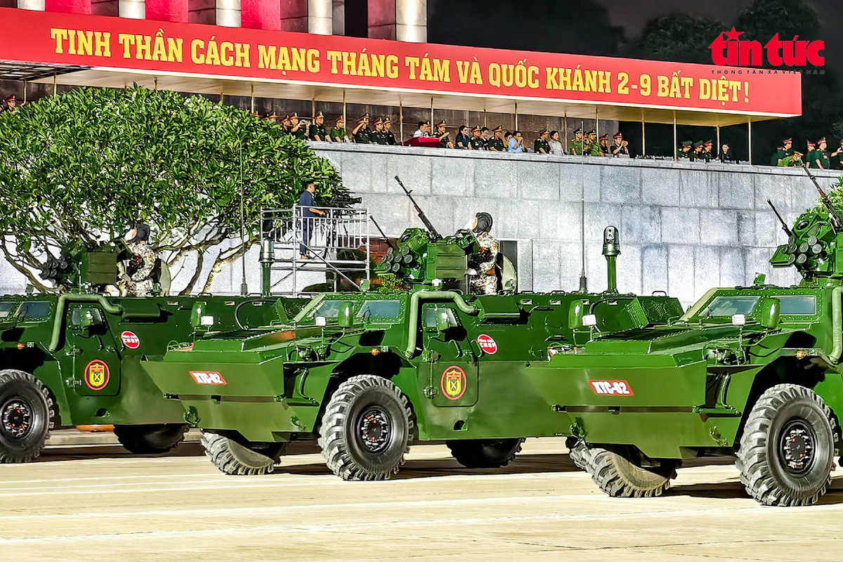 View - Sau 40 năm, dàn khí tài "khủng" lại diễu hành trên Quảng trường Ba Đình | Báo Tri thức và Cuộc sống - TIN TỨC PHỔ BIẾN KIẾN THỨC 24H