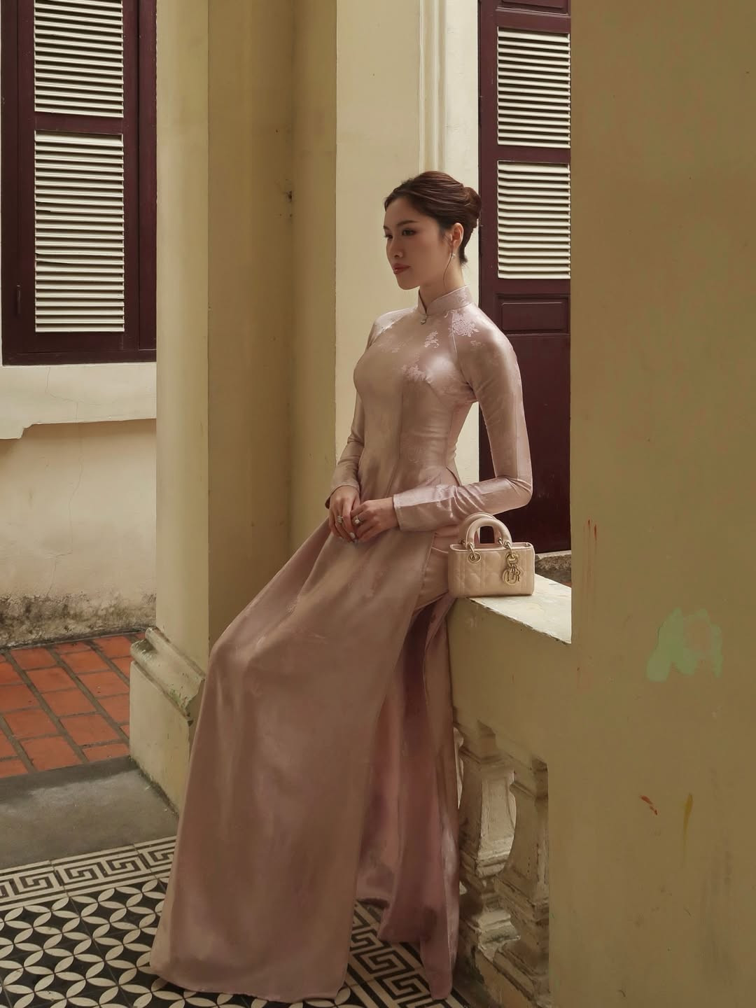 Năm 2025 với Thanh Thanh Huyền là một năm khá thành công khi cô nàng đã liên tục khẳng định hình ảnh một MC song ngữ số 1 khi đảm nhận vai trò dẫn dắt cho nhiều chương trình lớn. (Ảnh: IGNV)