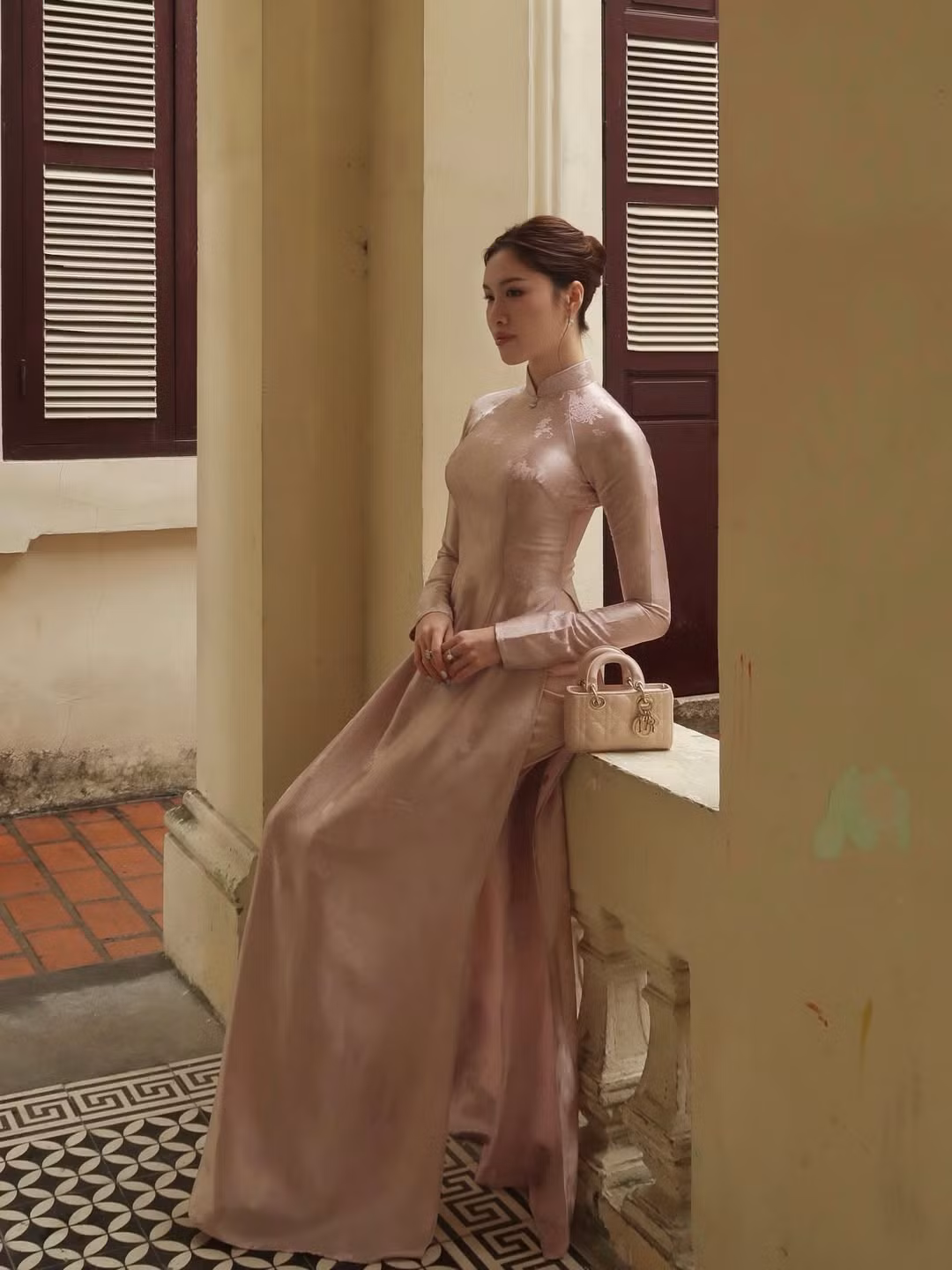 Năm 2025 với Thanh Thanh Huyền là một năm khá thành công khi cô nàng đã liên tục khẳng định hình ảnh một MC song ngữ số 1 khi đảm nhận vai trò dẫn dắt cho nhiều chương trình lớn. (Ảnh: IGNV)