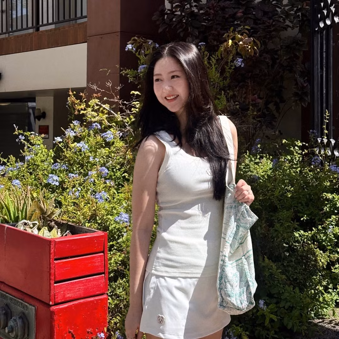 Trong ngày trọng đại, Hà My khiến nhiều người phải trầm trồ bởi nhan sắc cực ngọt ngào, cuốn hút, đậm vibe công chúa “xé truyện bước ra”. (Ảnh: @hamyyng)