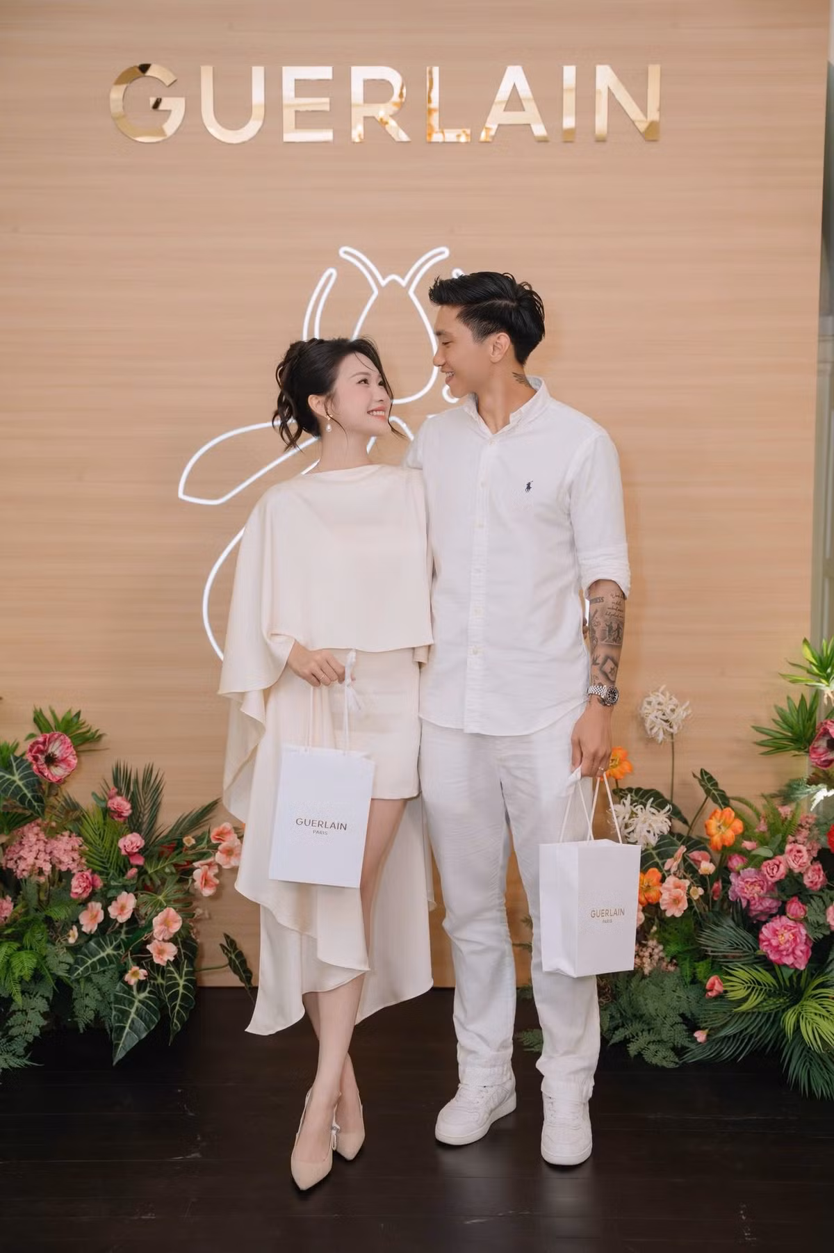 Sau 2 năm về chung một nhà, Đoàn Văn Hậu và Doãn Hải My không chỉ có cuộc sống hôn nhân hạnh phúc, đón chào con trai đầu lòng mà còn gặt hái nhiều thành công trong sự nghiệp. (Ảnh: FB Đoàn Văn Hậu)