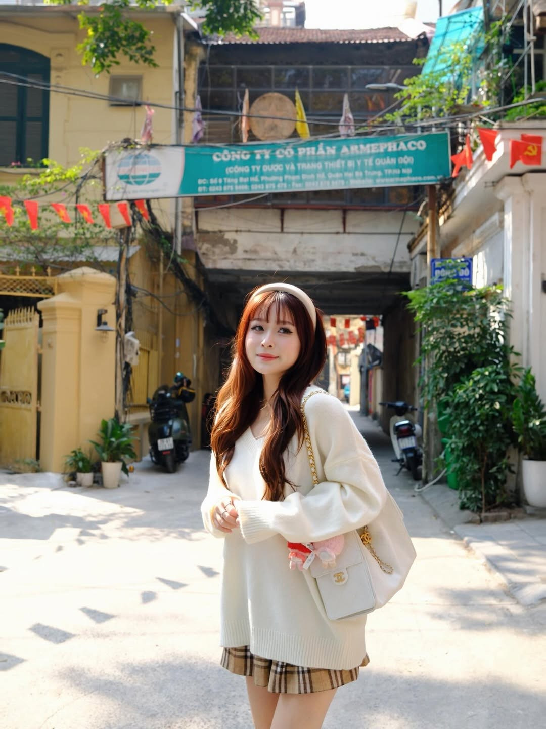 Sở hữu nhan sắc xinh đẹp cùng phong cách thời trang cực "có gu", Chao được nhiều nhãn hàng chọn mặt gửi vàng mời làm mẫu ảnh. (Ảnh: IGNV)