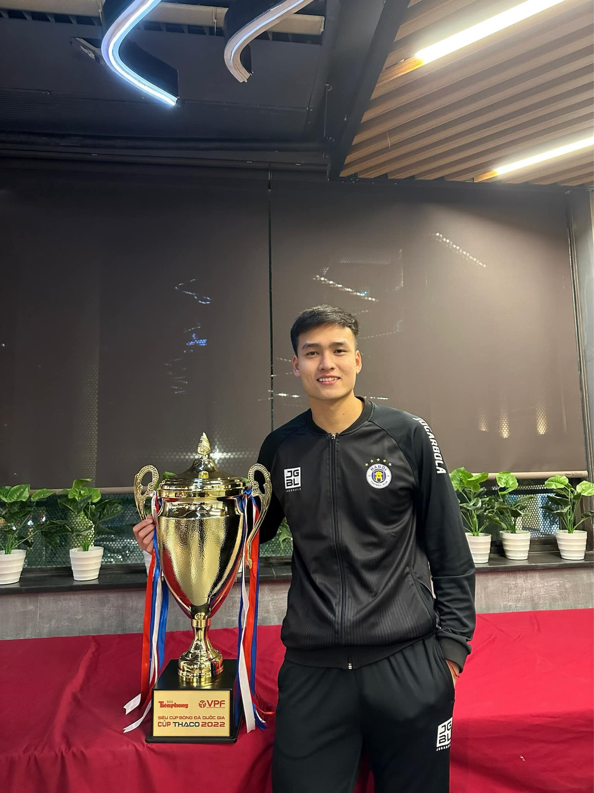 Bùi Hoàng Việt Anh hiện là trụ cột quan trọng tại CLB Công an Hà Nội và Đội tuyển Quốc gia. (Ảnh: Facebook Bùi Hoàng Việt Anh)