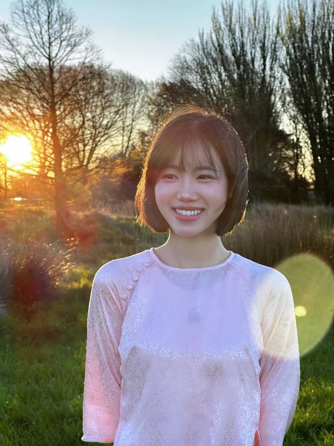 Meichan không còn là cái tên xa lạ với giới trẻ Việt. Cô nàng được biết đến là cựu học sinh chuyên Anh trường THPT Chuyên Hà Nội - Amsterdam và sau đó nhận học bổng toàn phần tại Đại học Yonsei - một trong ba ngôi trường đại học danh giá nhất Hàn Quốc. (Ảnh: IGNV)