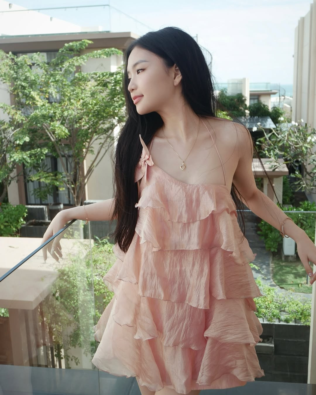 Thảo Vy từ lâu đã là cái tên quen thuộc trong giới trẻ nhờ các nội dung chia sẻ về bí quyết phối đồ và phong cách sống. (Ảnh: IGNV)