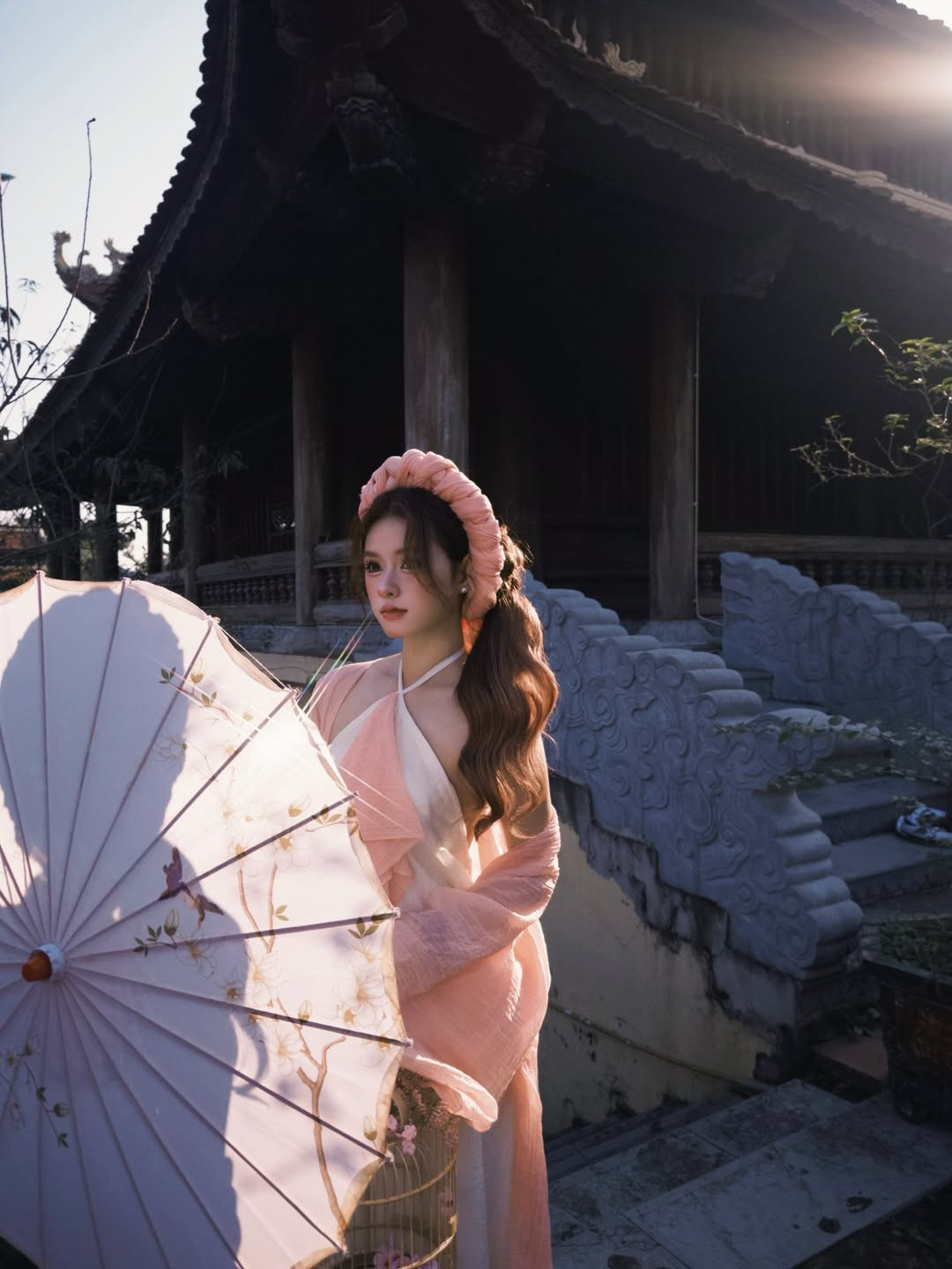 Gây ấn tượng với nhan sắc trong trẻo, xinh đẹp, Lê Na mới đây lại đốn tim người hâm mộ với bộ ảnh mới với phong cách dịu dàng, đài các của một nàng thơ cổ điển. (Ảnh: IGNV)