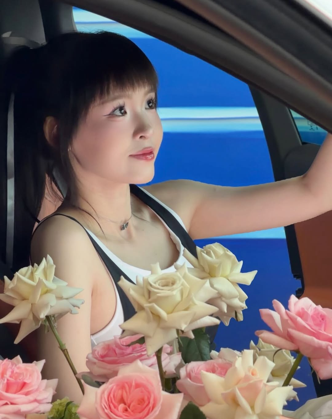 Ở phần bình luận, nhiều người đã để lại những bình luận chúc mừng đến nữ diễn viên: "Chúc mừng Kiều nhé", "chúc mừng chị bé", "cổ xịn, xin vía cổ". (Ảnh: IGNV)