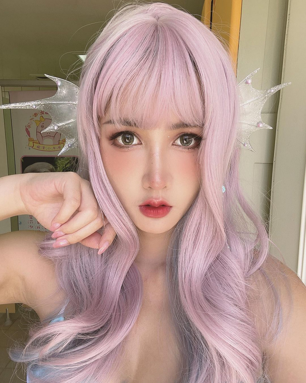 Sau 3 năm, Lỗ Hiểu Hy hiện tại được nhận xét không chỉ giữ vững phong độ mà còn ngày càng "thăng hạng" về nhan sắc và phong cách.