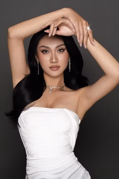 Trước khi đến với cuộc thi, Phương Linh là chuyên viên kỹ thuật công nghệ thông tin.