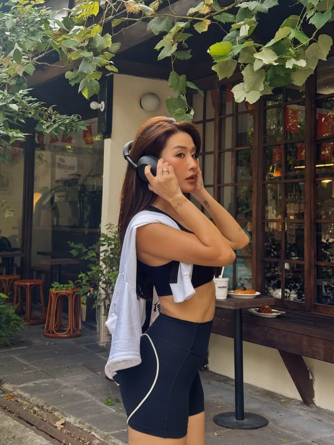 Lai Thanh Huyền còn được ông xã rapper hết mực chiều chuộng, yêu thương. Trong mỗi dịp kỷ niệm, cô đều được ông xã đưa đi du lịch, hẹn hò lãng mạn. (Ảnh: IGNV)