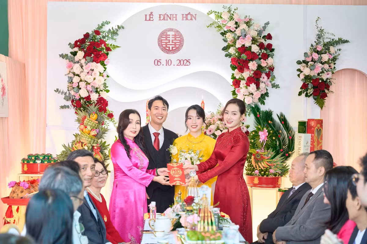 Đoạn video về lễ đính hôn hiện cũng thu hút hàng triệu lượt xem, đồng thời được nhiều fanpage lớn đăng tải lại. (Ảnh: msyen1406)