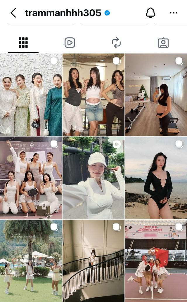 Đáng chú ý hơn, mỹ nhân sinh năm 1995 còn ẩn đi một số hình ảnh chụp chung của cả hai và đăng tải dòng trạng thái đầy tâm trạng: “Cũng vừa tự tay xóa đi một vài thứ, đẹp nhưng phải xóa đi thôi”.