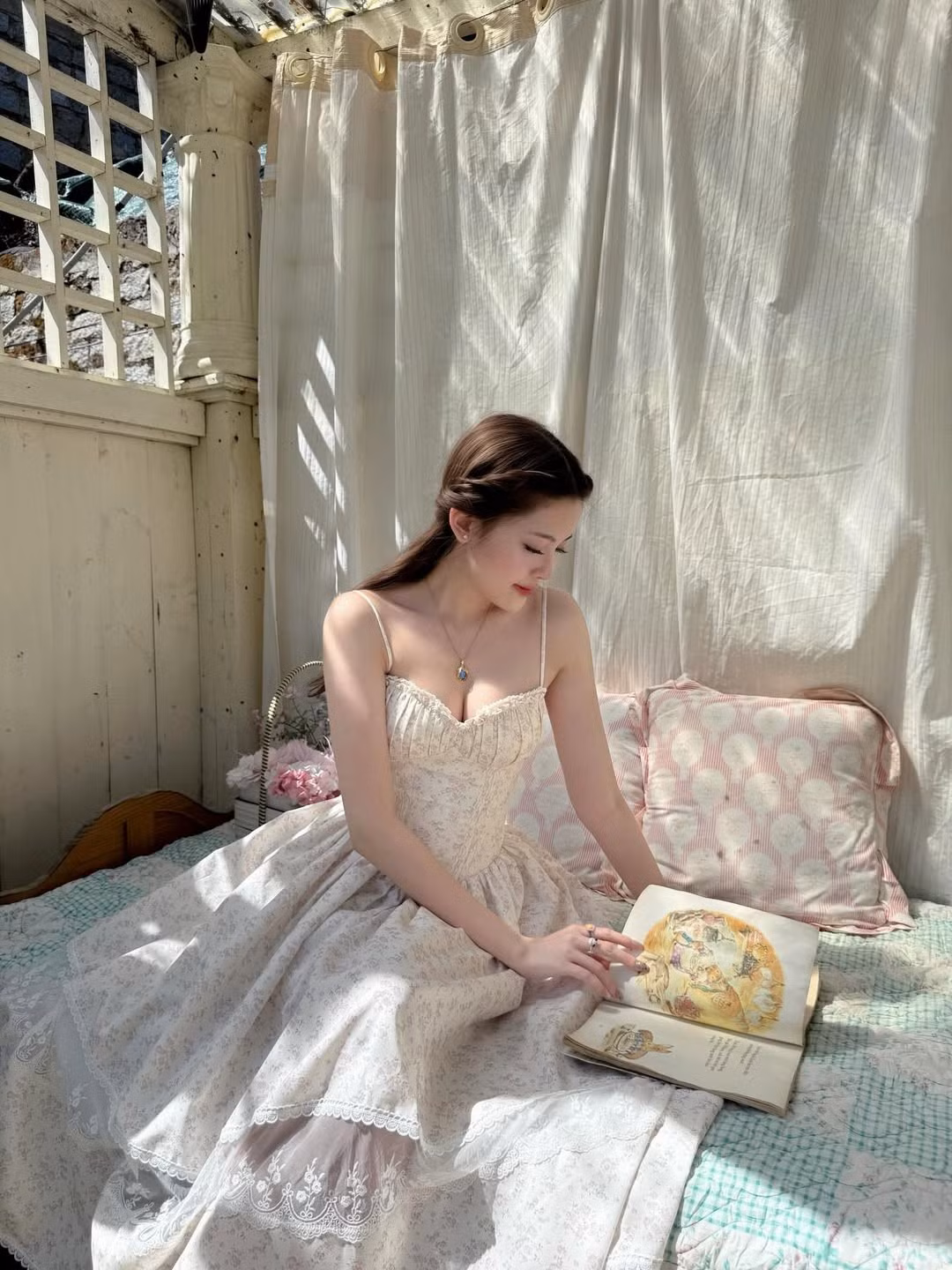 Ngay sau khi đăng tải, bài viết đã thu về gần 100.000 lượt yêu thích trên Instagram. Dưới phần bình luận, không ít fan hâm mộ đã để lại những lời khen có cánh. (Ảnh: IGNV)