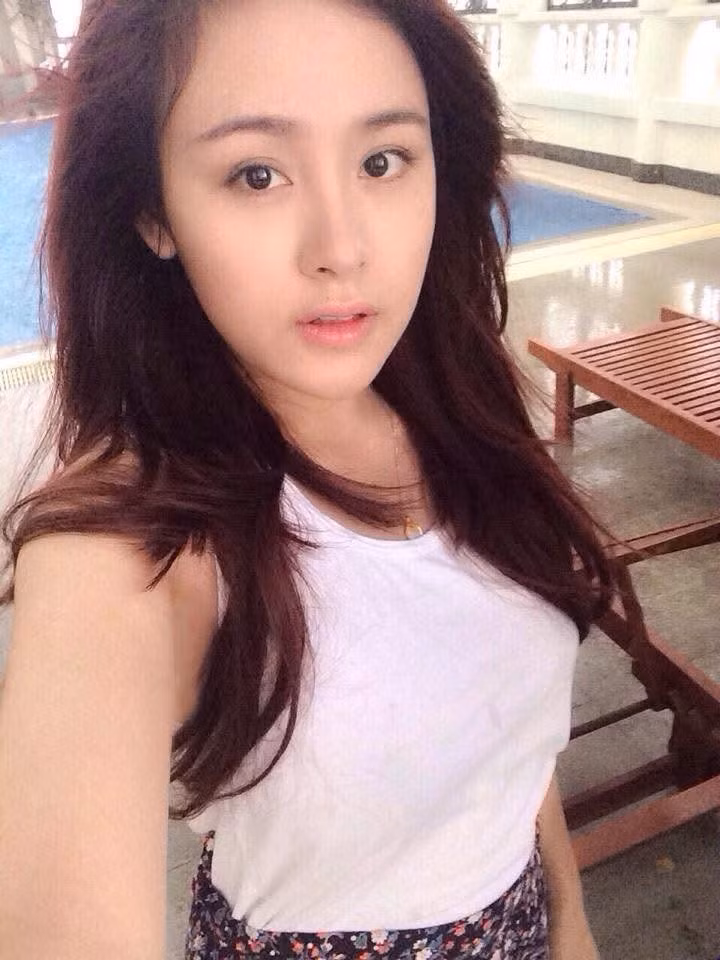 Thời điểm nổi tiếng, Huyền Anh từng khiến nhiều người tiếc nuối khi được nhận xét sở hữu nhan sắc xinh đẹp, nổi bật cùng thân hình "bốc lửa", tuy nhiên không có định hướng đúng đắn, cũng như lựa chọn cách nổi tiếng nhanh chóng nhưng đầy rẫy tiêu cực. (Ảnh: IGNV)