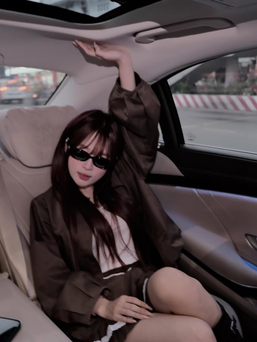 Tiktoker Ngọc Kem (tên thật Trần Nguyễn Hồng Ngọc, sinh năm 1999, đến từ Bắc Ninh) luôn là cái tên thu hút sự chú ý không chỉ với khả năng livestream bán hàng đỉnh cao mà còn bởi gu thời trang ấn tượng. (Ảnh: IGNV)