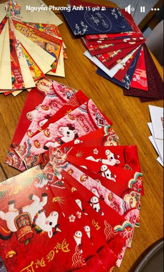 Nhiều bạn trẻ hóm hỉnh chia sẻ rằng: "Đi làm ngày đầu năm chỉ mong được gặp sếp để được 'phát lộc', bao nhiêu mệt mỏi sau Tết bỗng tan biến hết!"