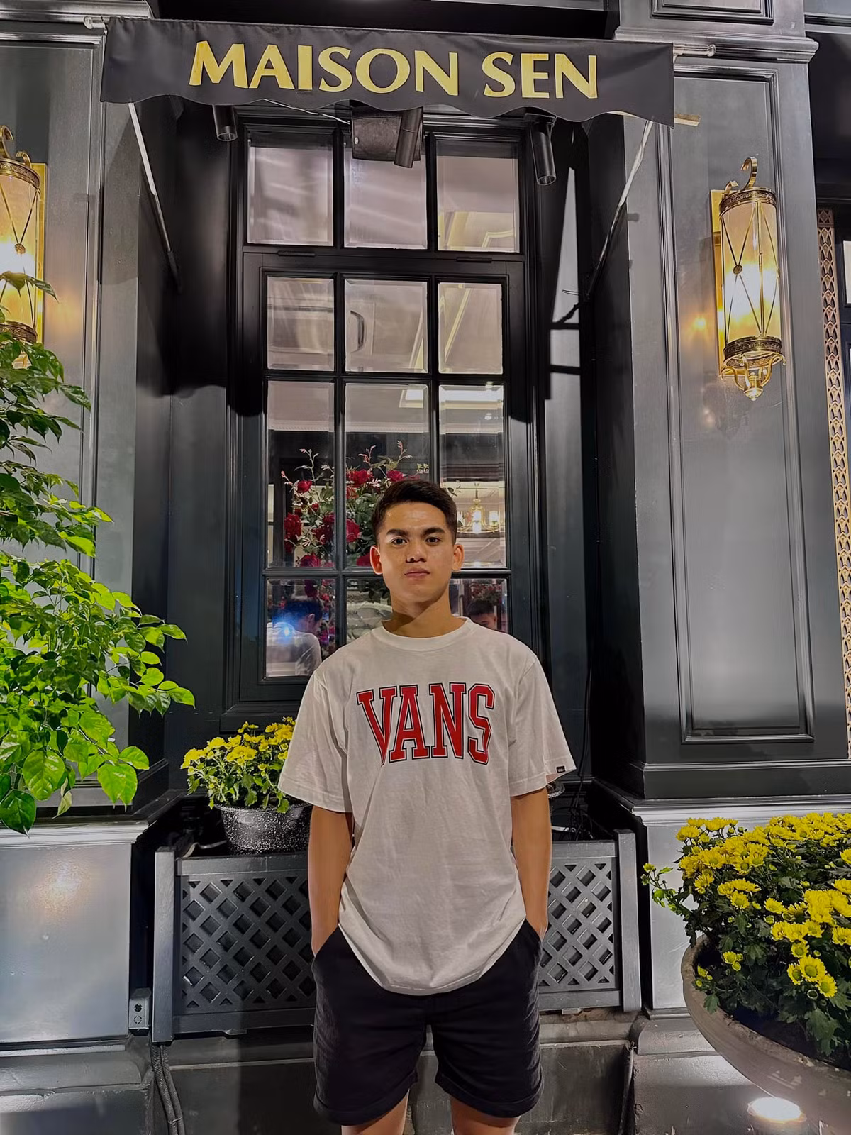 Văn Khang đã tham dự kỳ SEA Games trước (tại Campuchia) nhưng kết quả không được như mong muốn của người hâm mộ. Chính vì vậy, với vai trò đội trưởng tại SEA Games 33, tiền vệ thuộc biên chế Thể Công đã thể hiện quyết tâm rất cao. (Ảnh: IGNV)